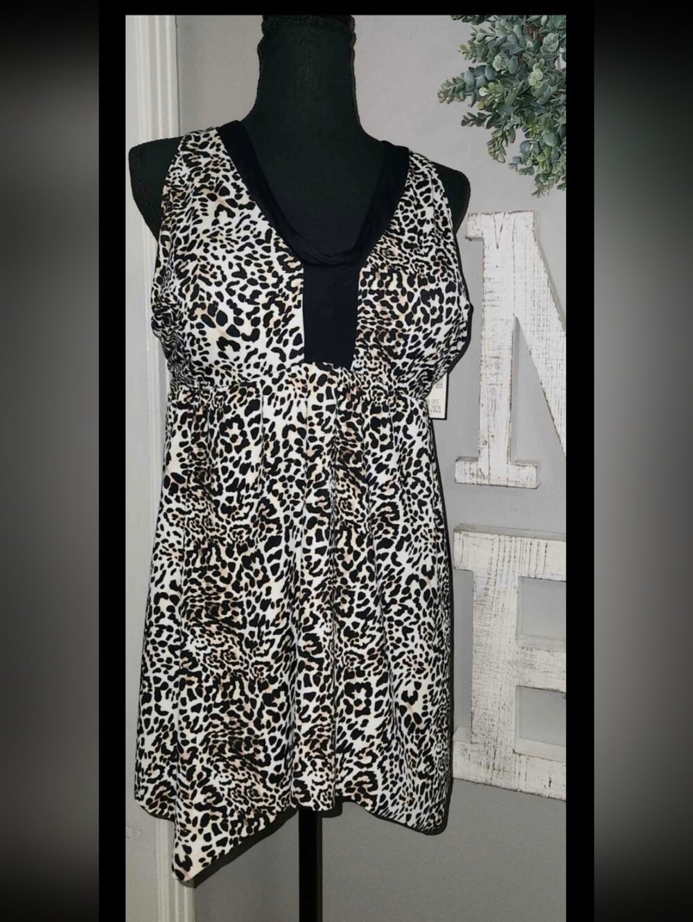 Women’s Leopard Print Tankini Swim Top Nwt - Black & Cream